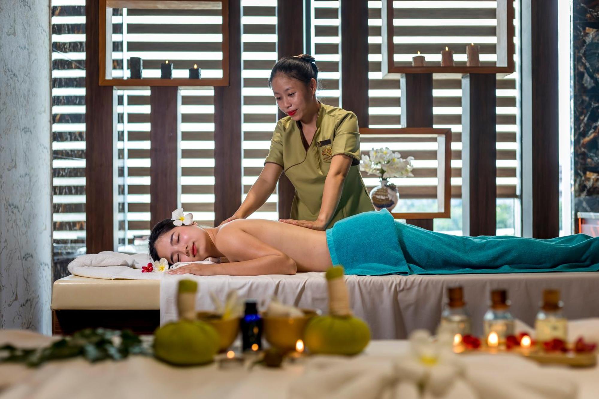 Koi Resort & Residence Da Nang Exterior photo