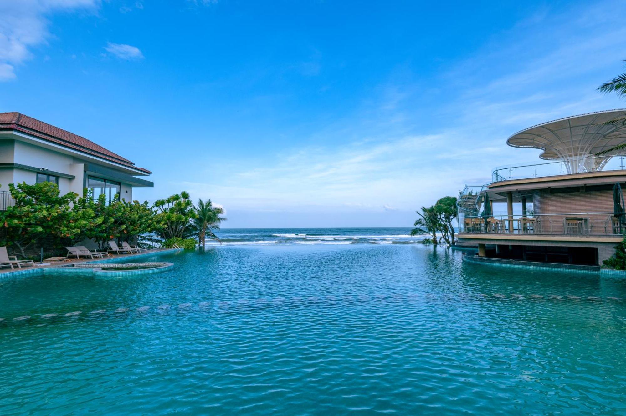 Koi Resort & Residence Da Nang Exterior photo